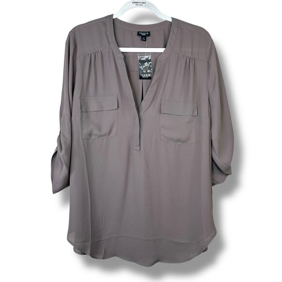 Torrid NWT Harper Iron Dark Grey Button Collarless 3/4 Sleeve Pullover Blouse - Picture 4 of 11